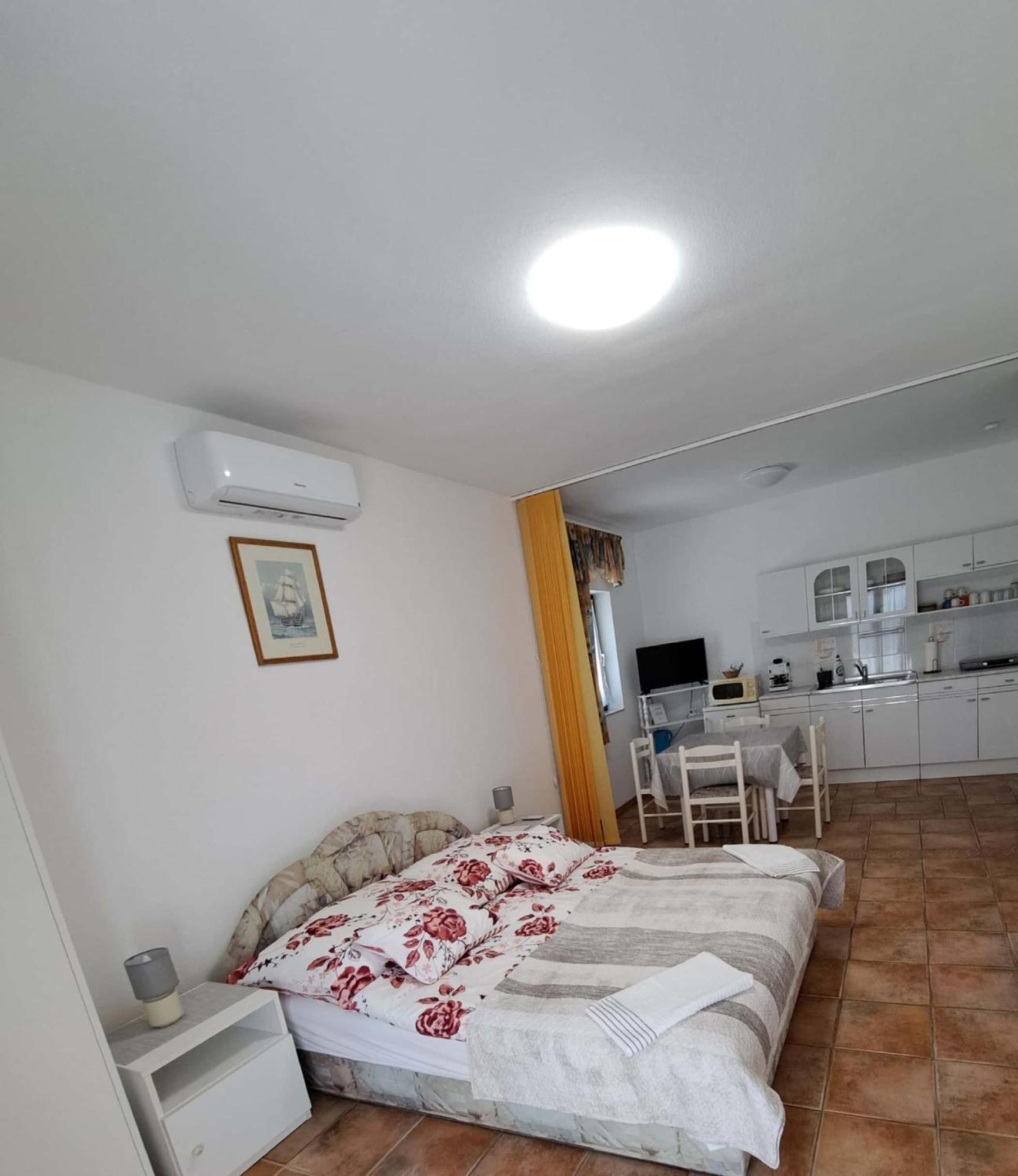 Istvan Apartmanok Keszthely Exterior photo